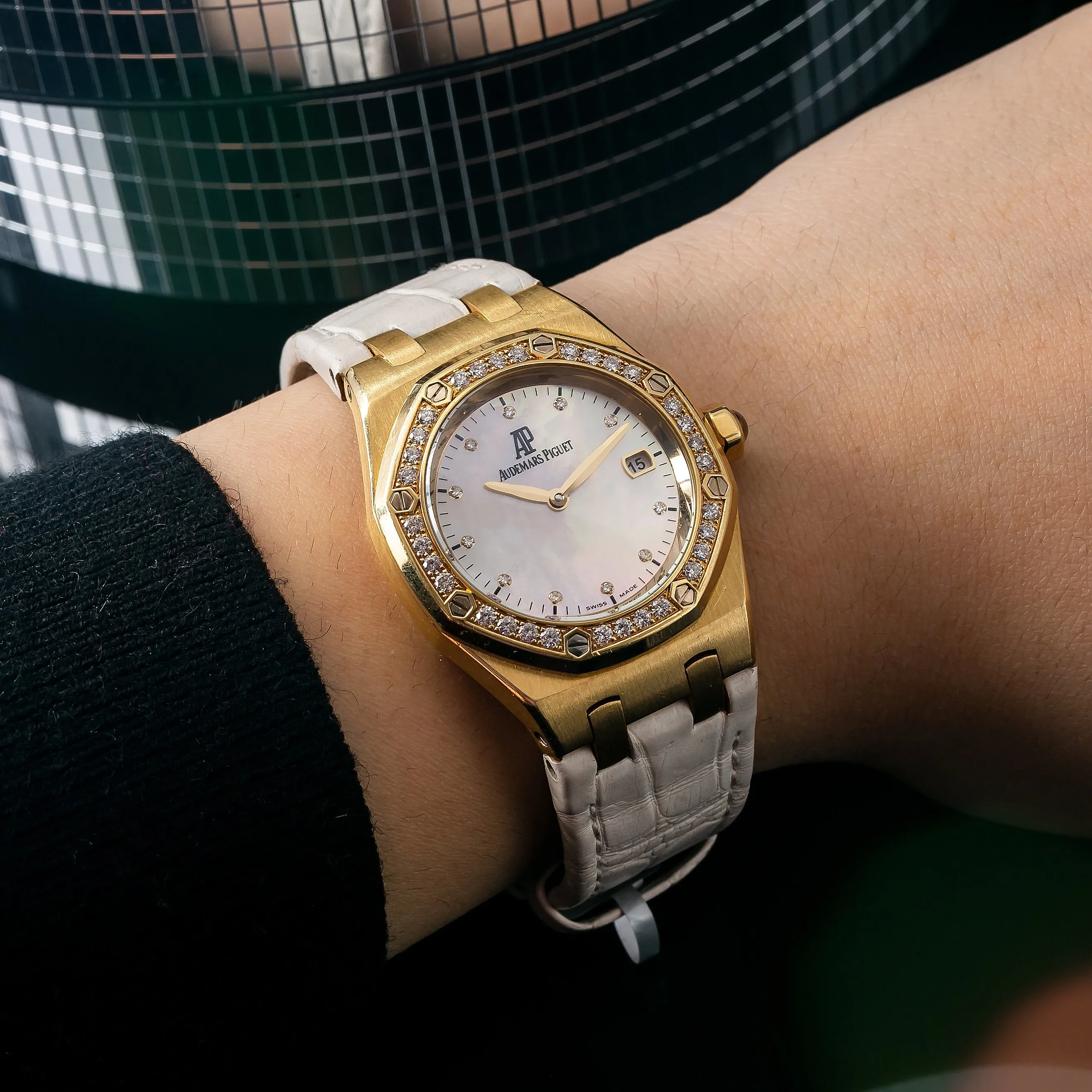 Audemars Piguet Royal Oak Lady 67601BA.ZZ.D012CR.03 33MM White FACTORY Mother of Pearl Dial With Leather Bracelet