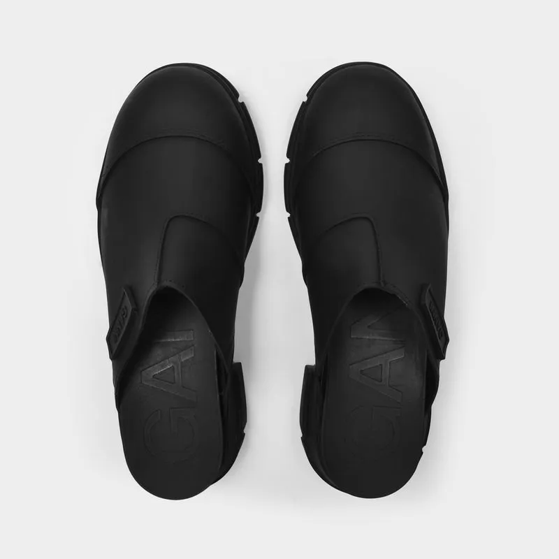 Clog in Black Recycled Rubber