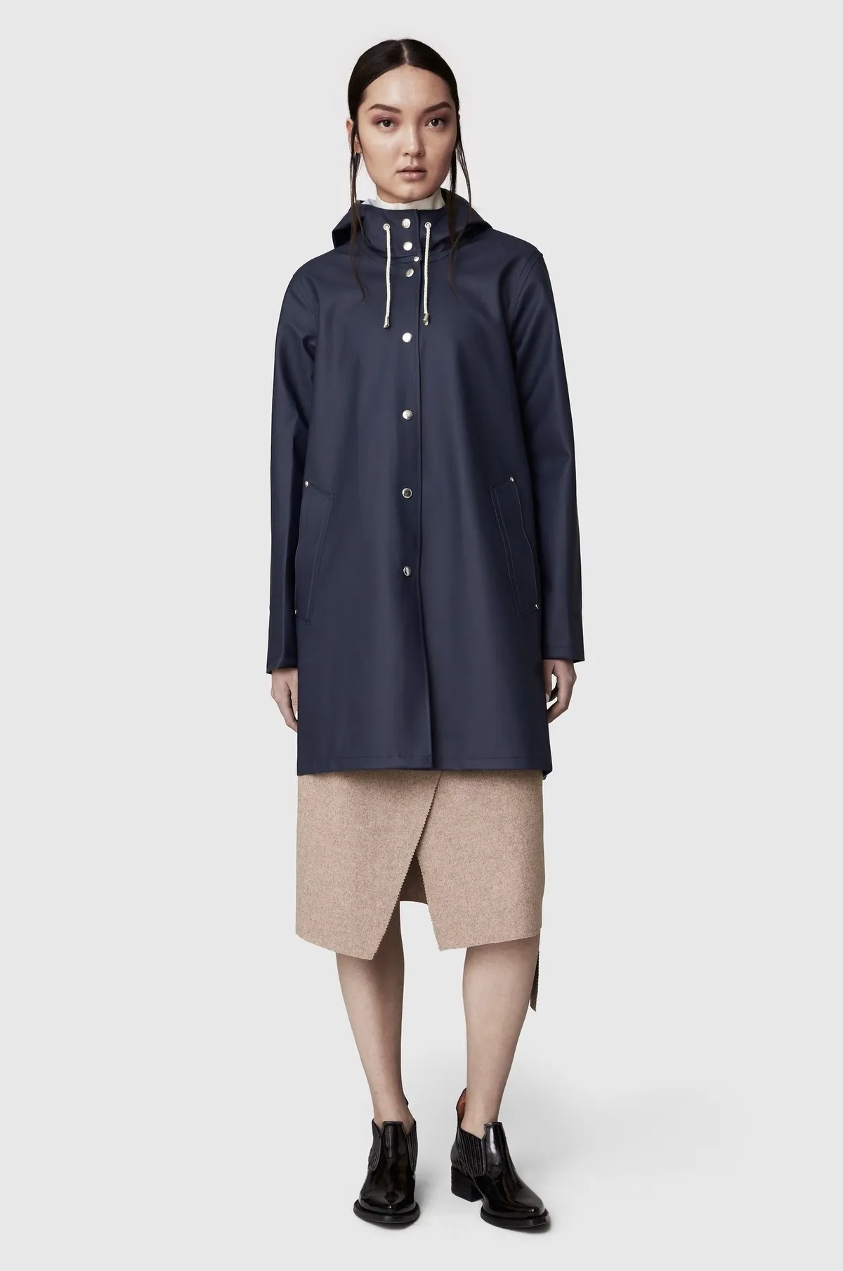 Mosebacke Lightweight Raincoat - Navy