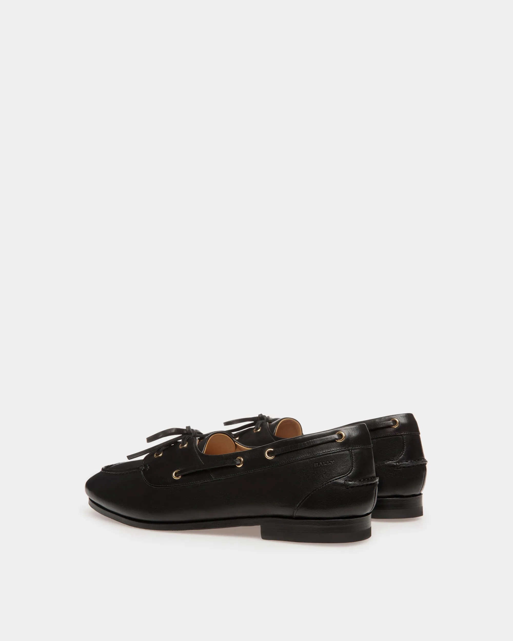 Plume Moccasin in Black Leather