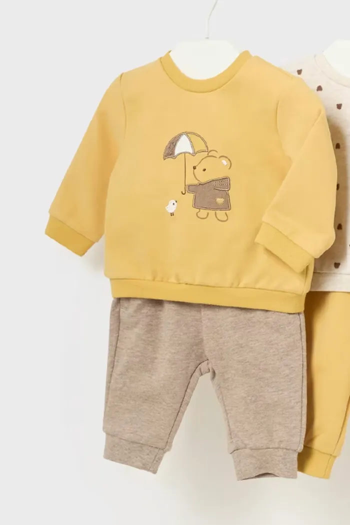 Pooh in the Rain Infant Set