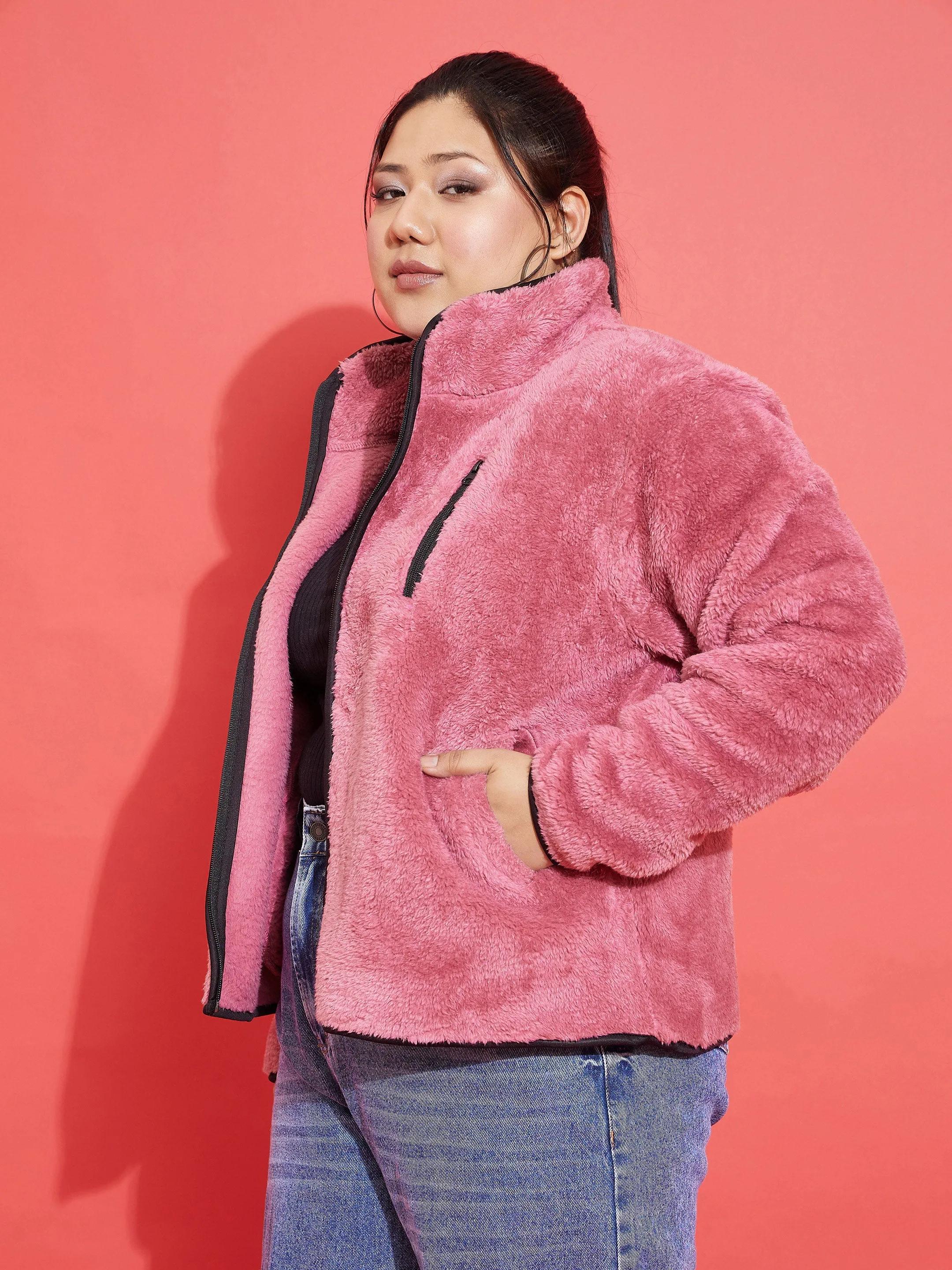 Women Pink Fur Contrast Piping Zipper Jacket